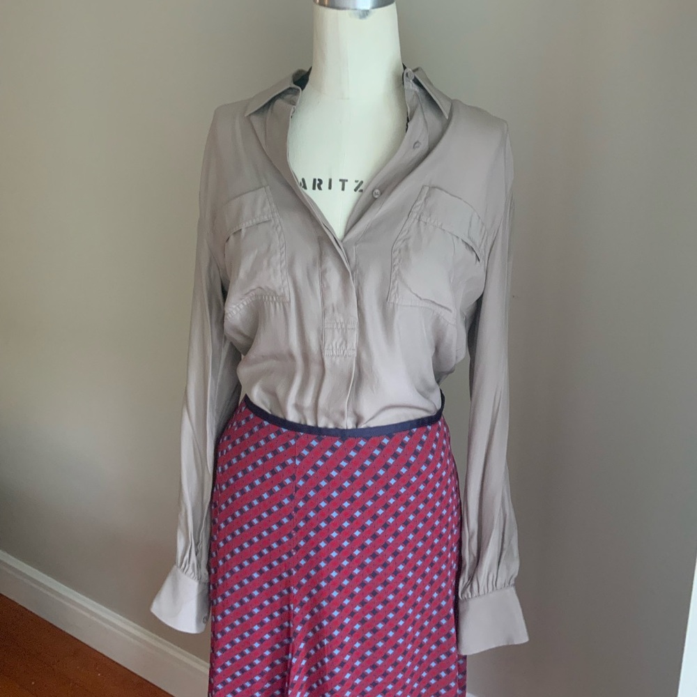 Club Monaco grey button up size S 100% silk